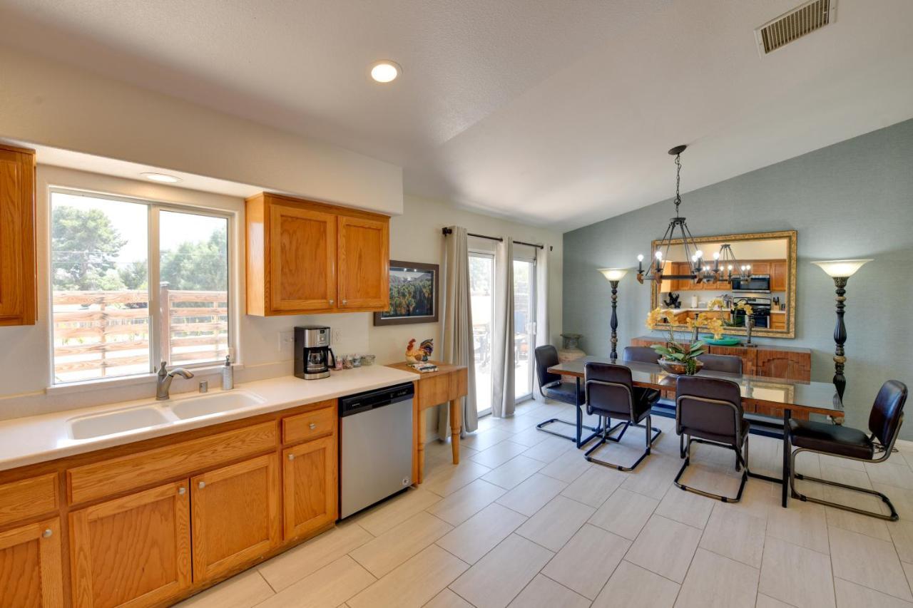 Updated Abode 22 Mi To Joshua Tree National Park! Morongo Valley Esterno foto